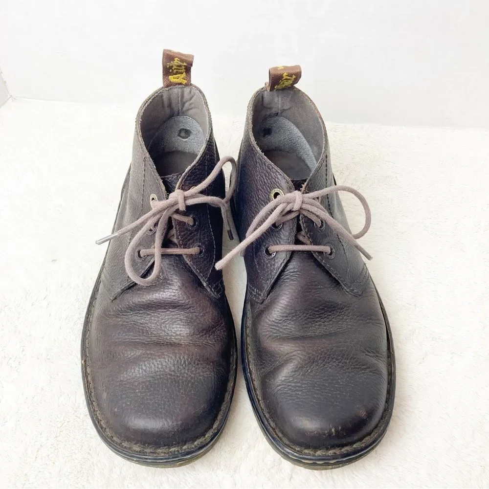 Dr. Martens Sussex Bear Track Chukka Boots size 9